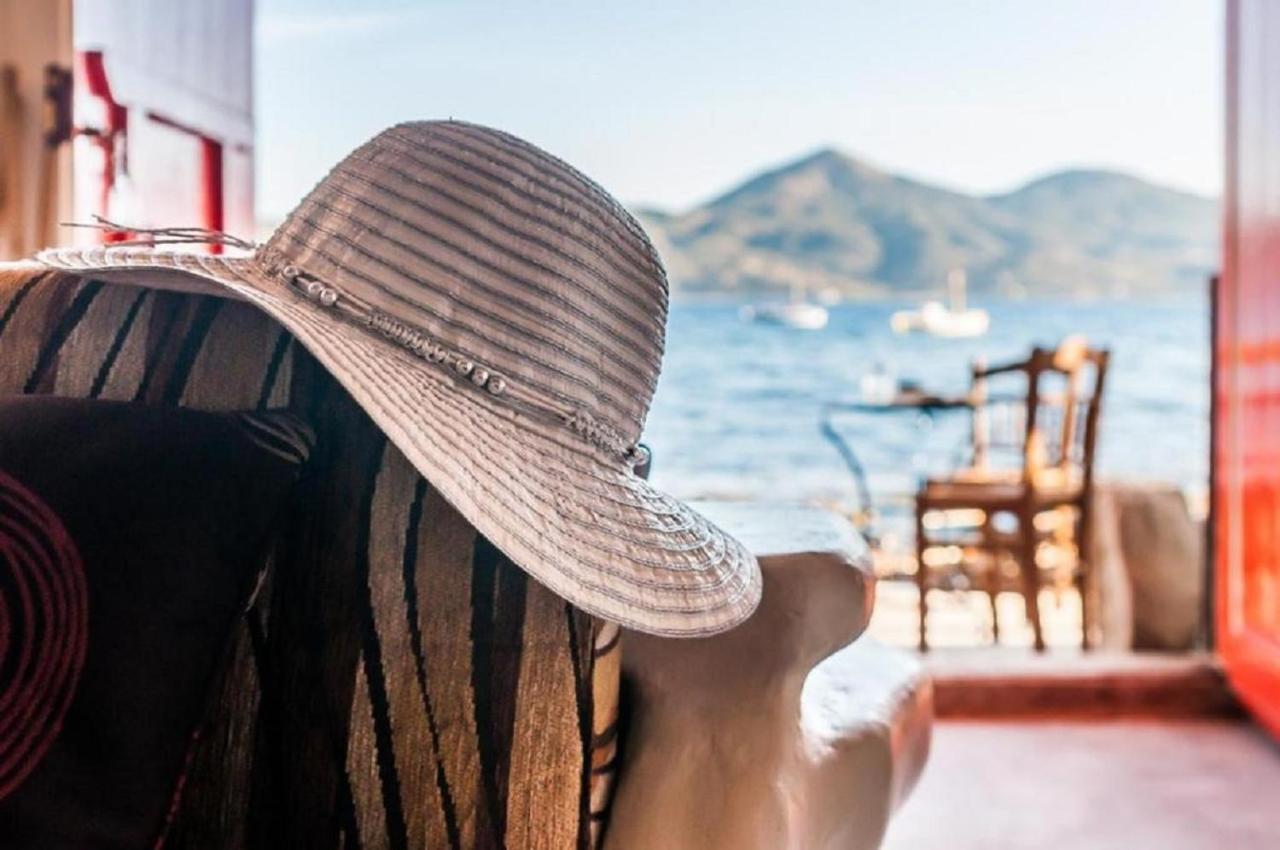 Dream Boathouse Klima (Milos)